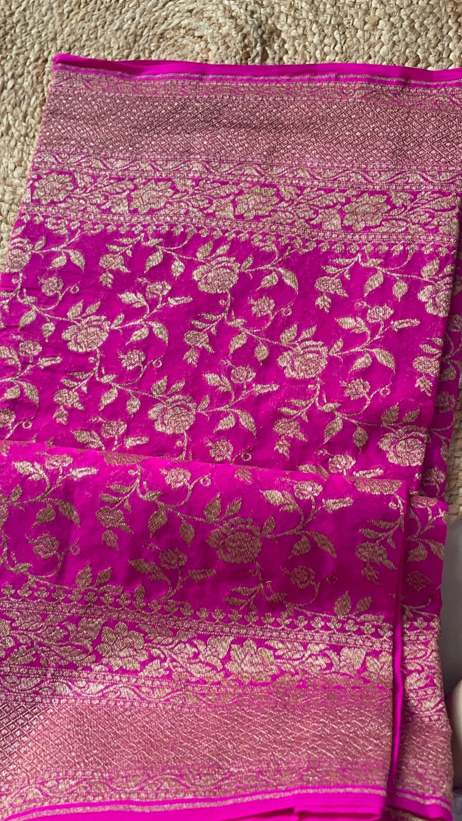 Elegant Pure Georgette Khaddi Saree with Gold Zari Work