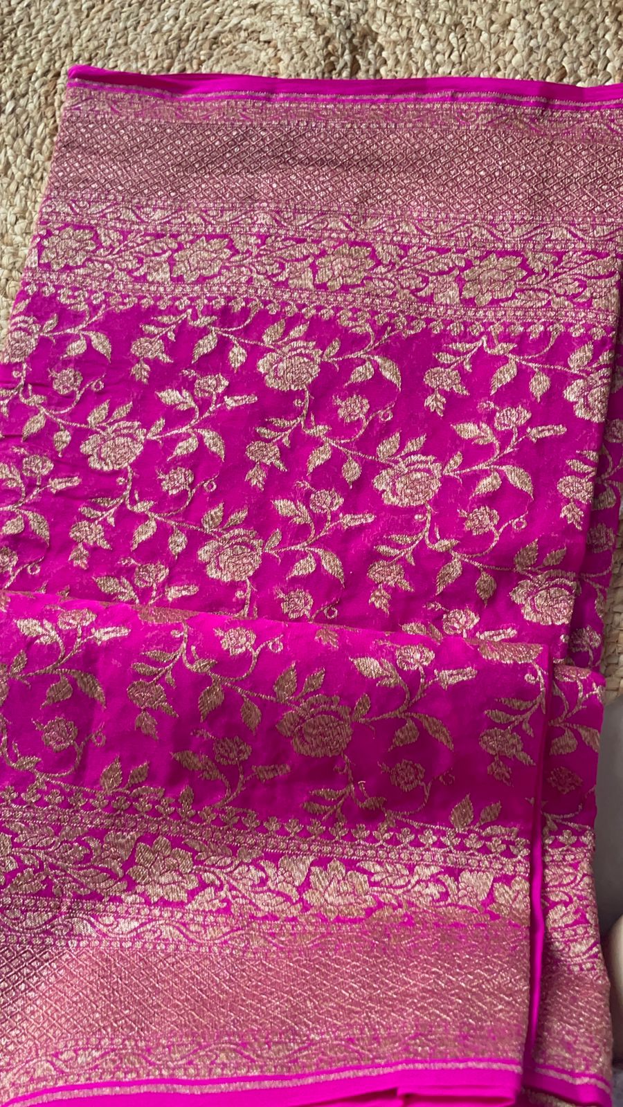 Elegant Pure Georgette Khaddi Saree with Gold Zari Work