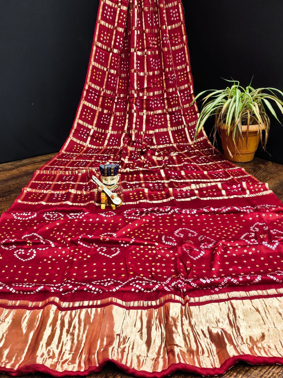 Nakshi Pallu Pure Gaji Silk Bandhej Saree