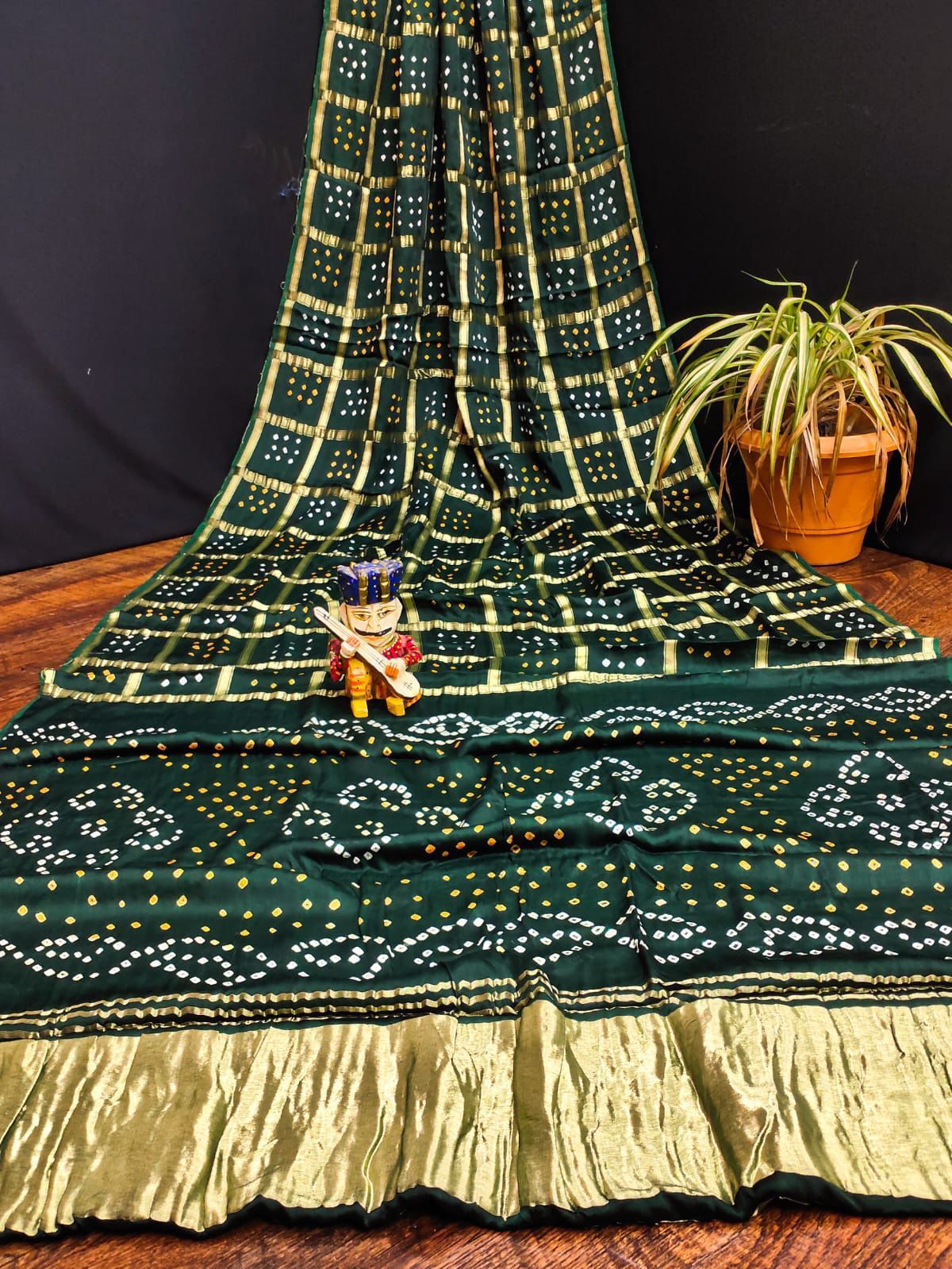 Nakshi Pallu Pure Gaji Silk Bandhej Saree