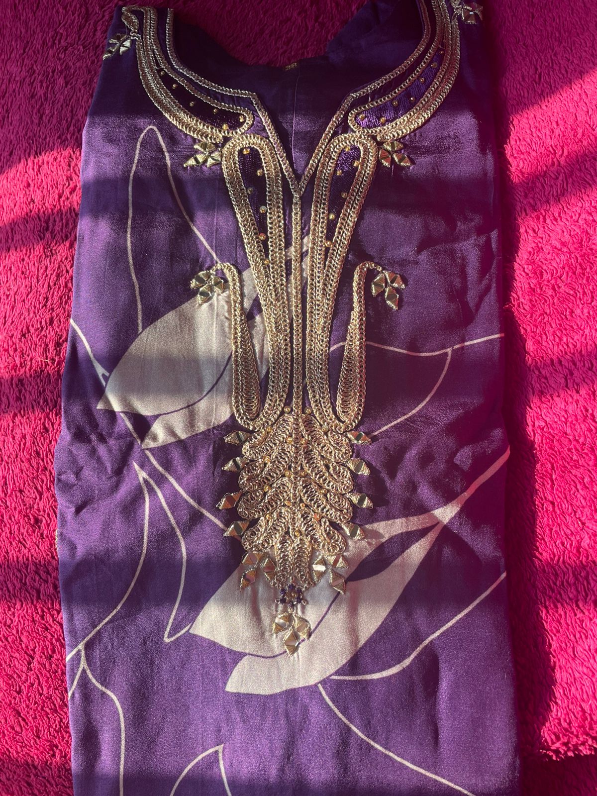 Elegant Purple Crape Silk Suit Set with Embroidery Detailing